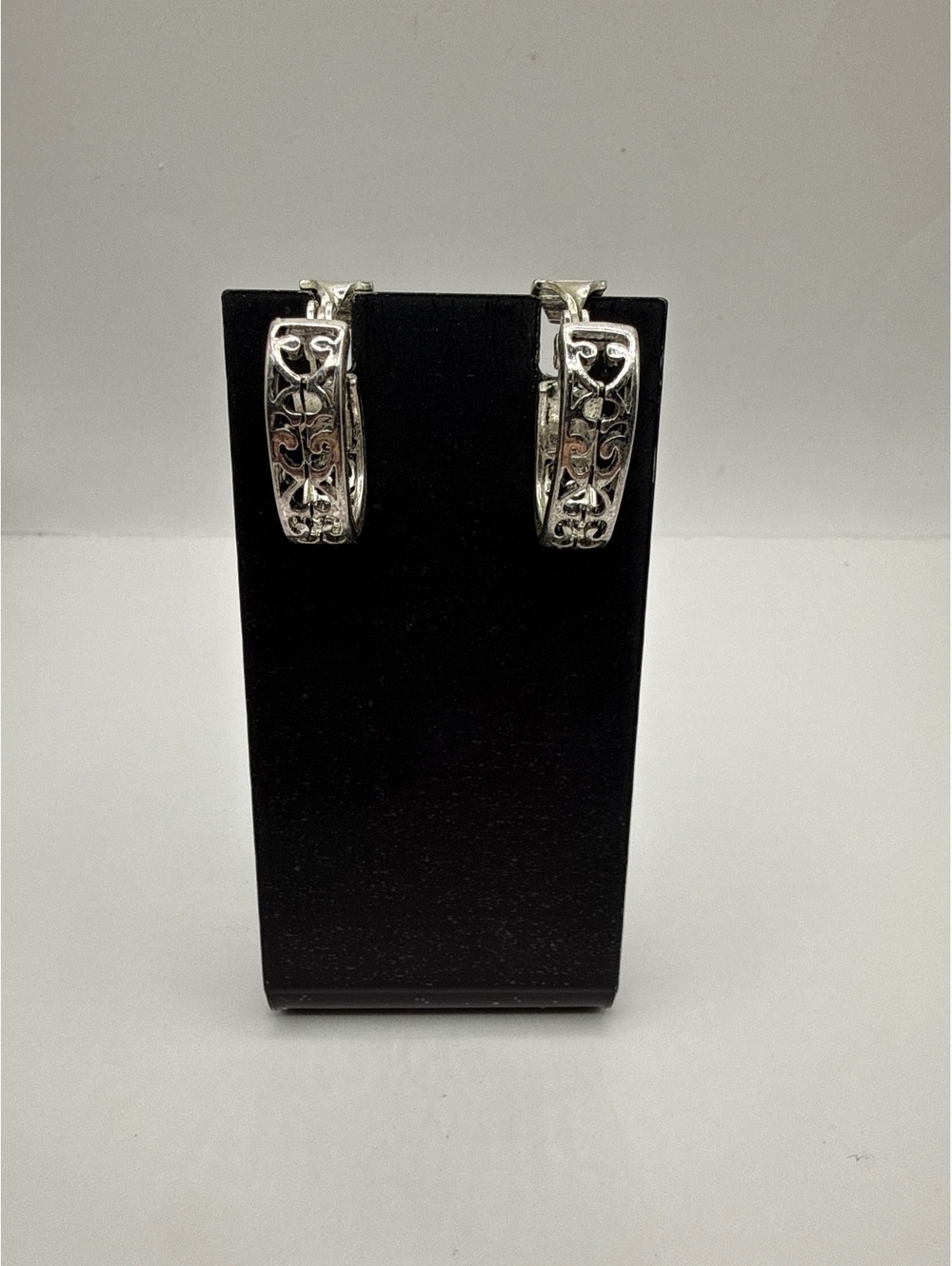 Vintage Monet Basket Cloud Totem Clip On Earrings Silver Tone Openwork